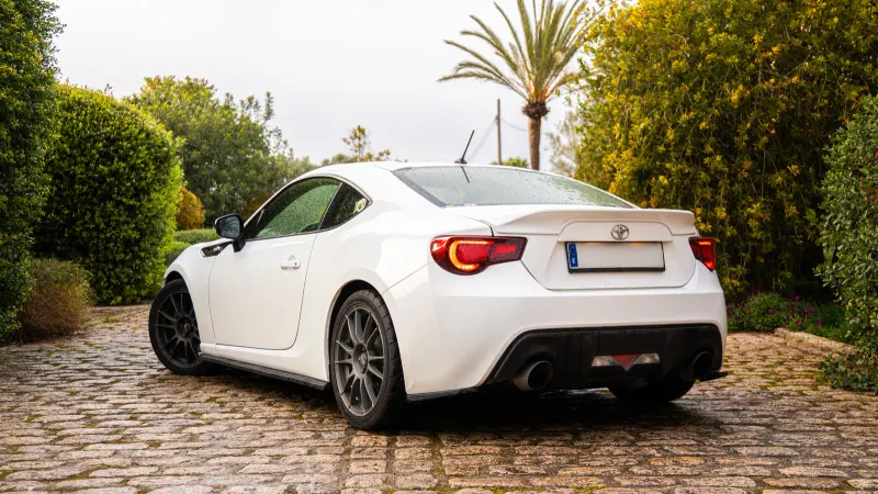 GT86 Blanco